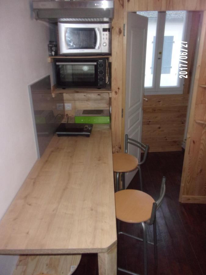 Logement Proche De Tout Saint-Laurent-de-Neste エクステリア 写真