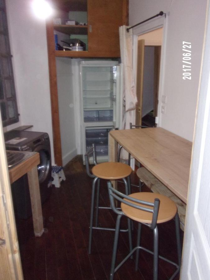 Logement Proche De Tout Saint-Laurent-de-Neste エクステリア 写真